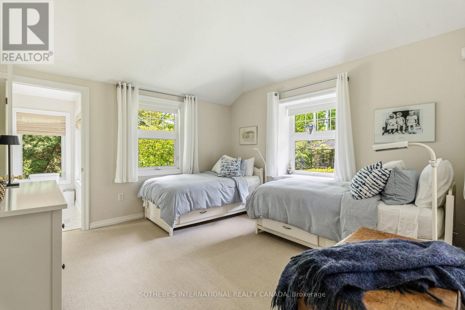 30 HEDGE ROAD - 21