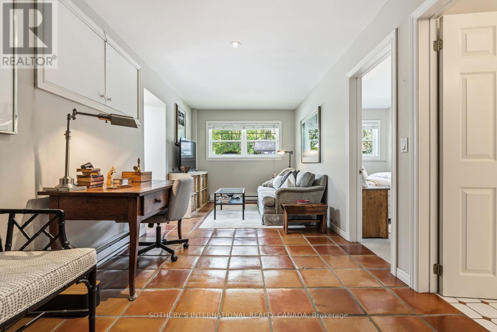 30 HEDGE ROAD - 25