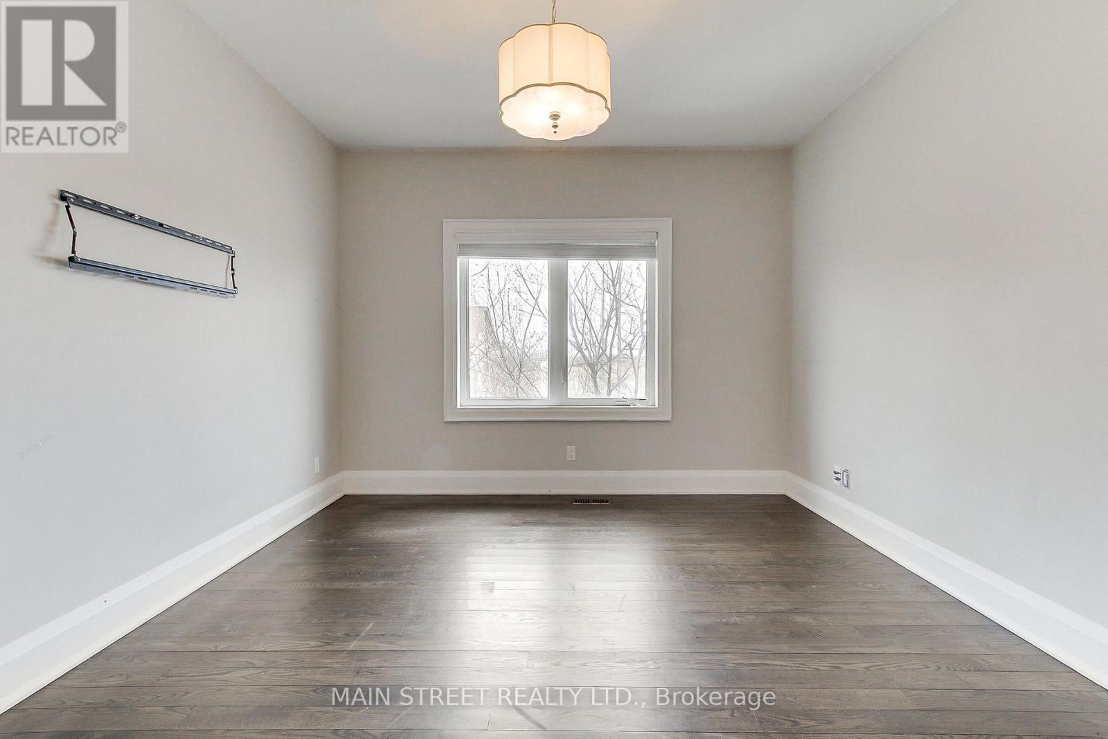 267 KING HIGH DRIVE - 32