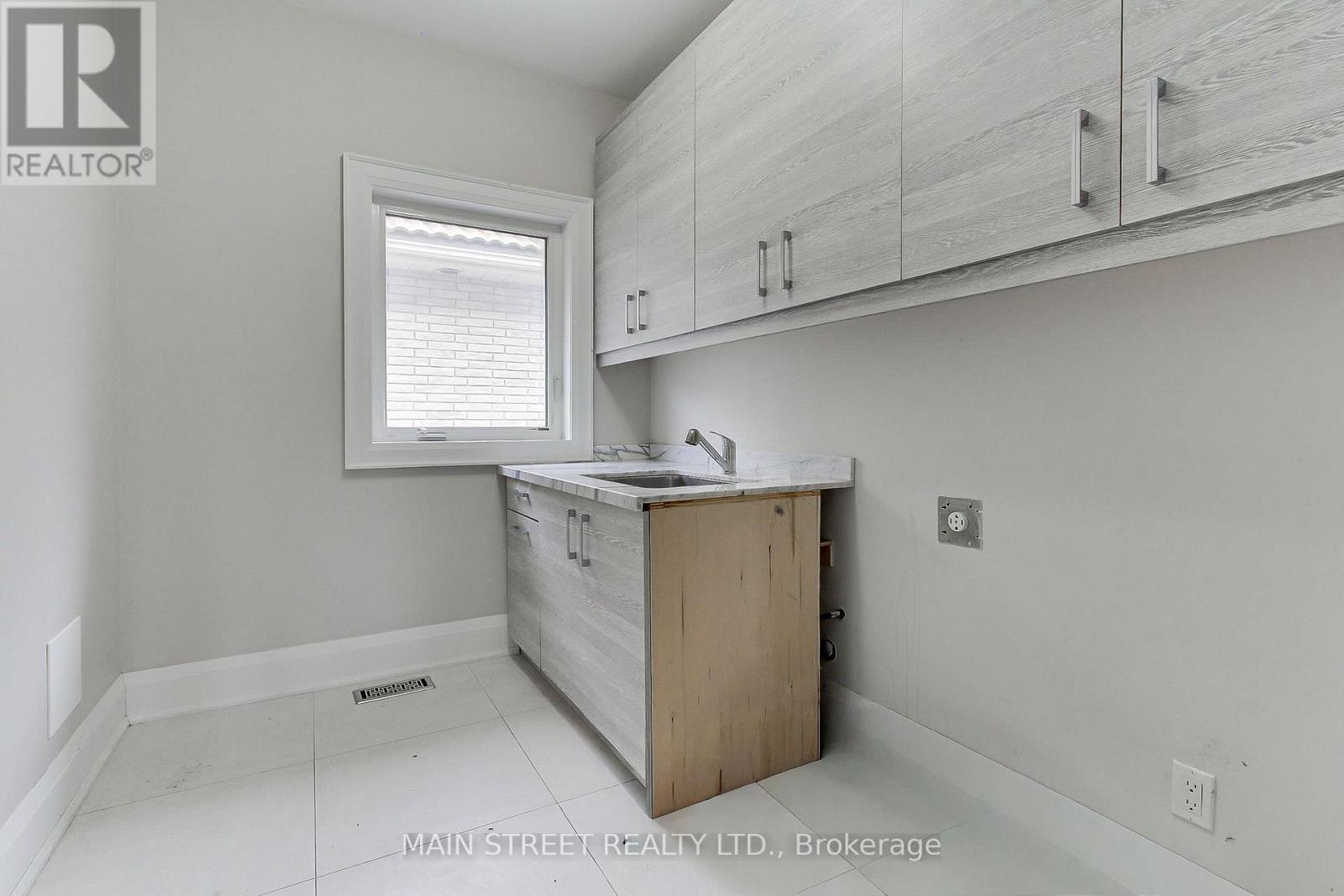 267 KING HIGH DRIVE - 39