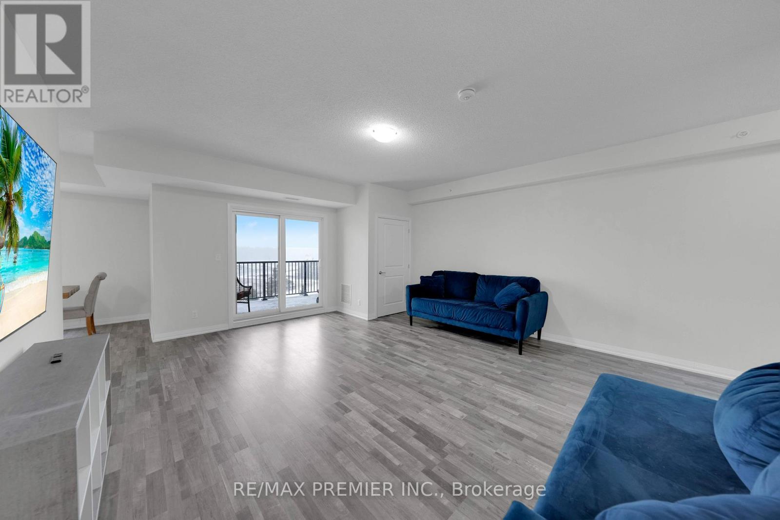 #417 54 KODA STREET - 4