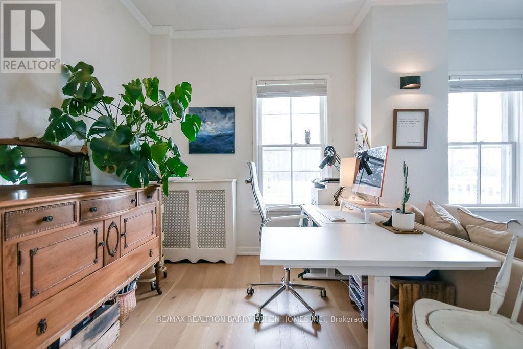 8 LAKESHORE ROAD E - 17