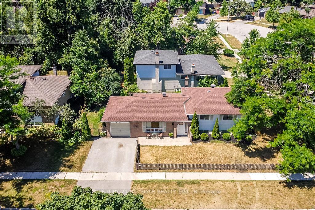 32 LONSDALE PLACE - 2