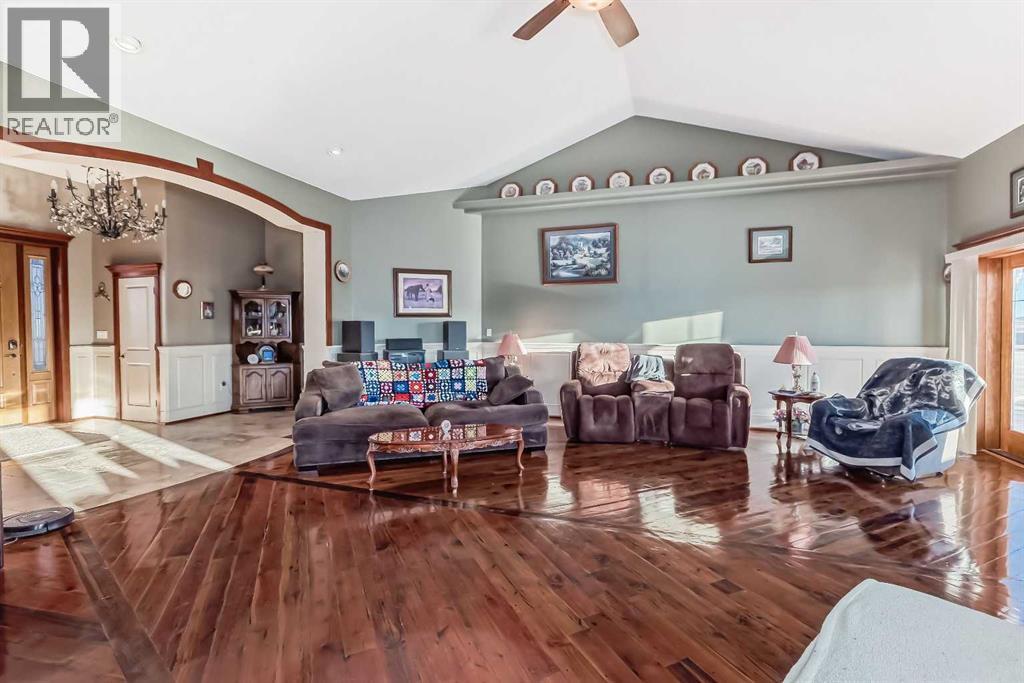 282041 Twp Rd 113 - 11