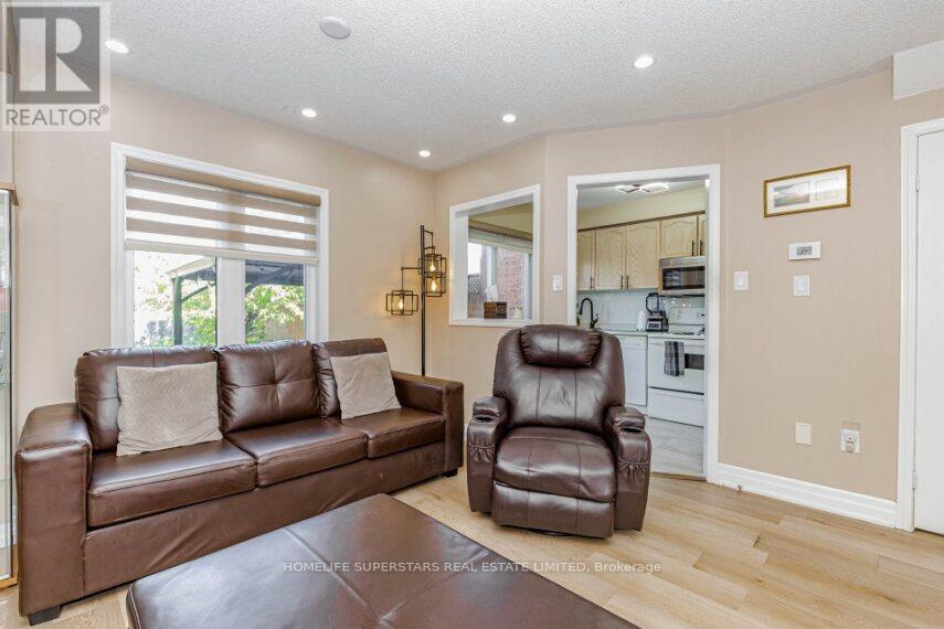 50 CULTURE CRESCENT - 12