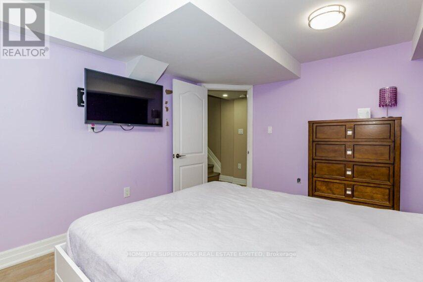 50 CULTURE CRESCENT - 31
