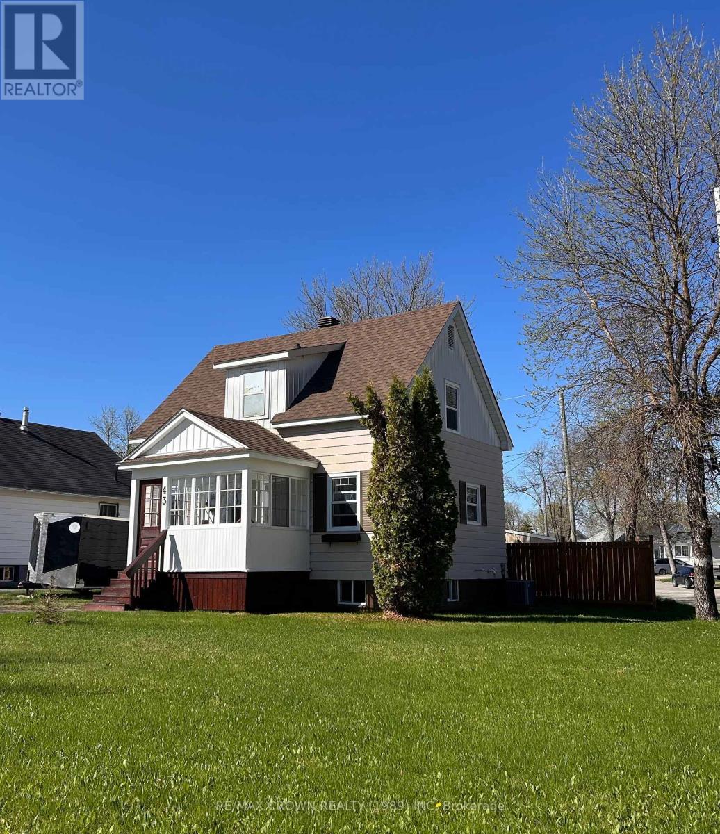 43 BOWMAN AVENUE - 1