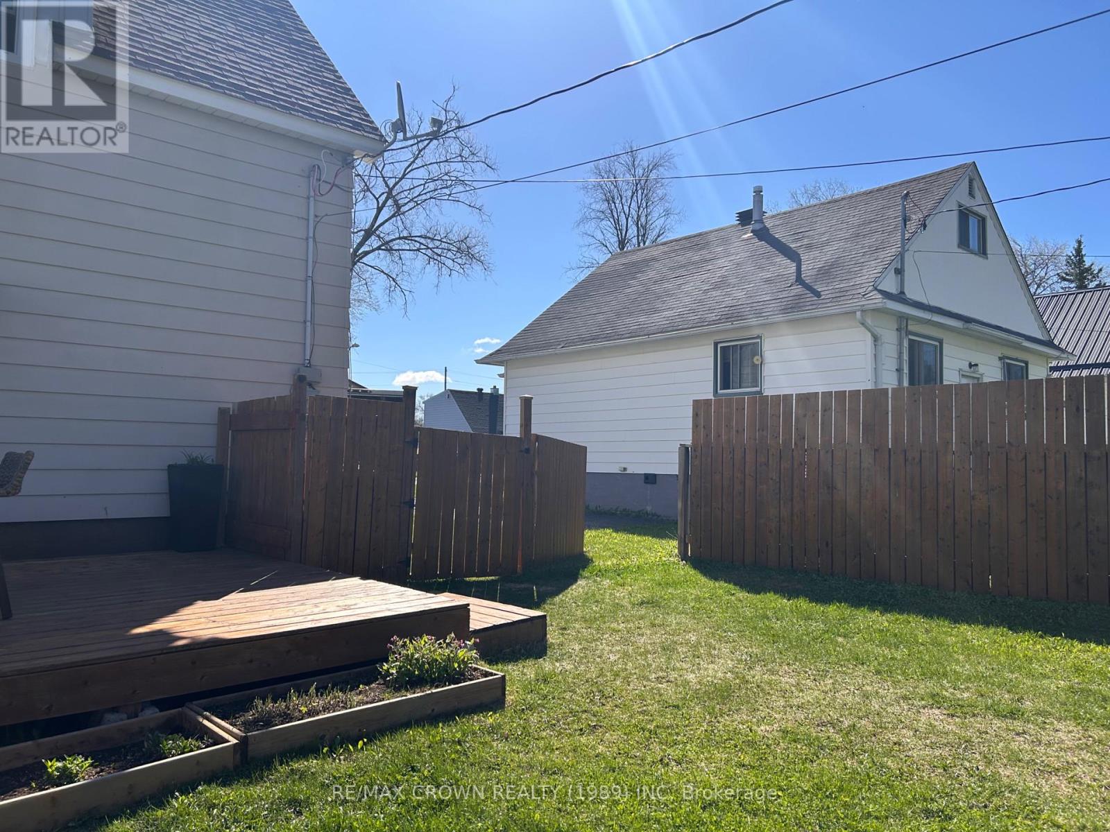 43 BOWMAN AVENUE - 10