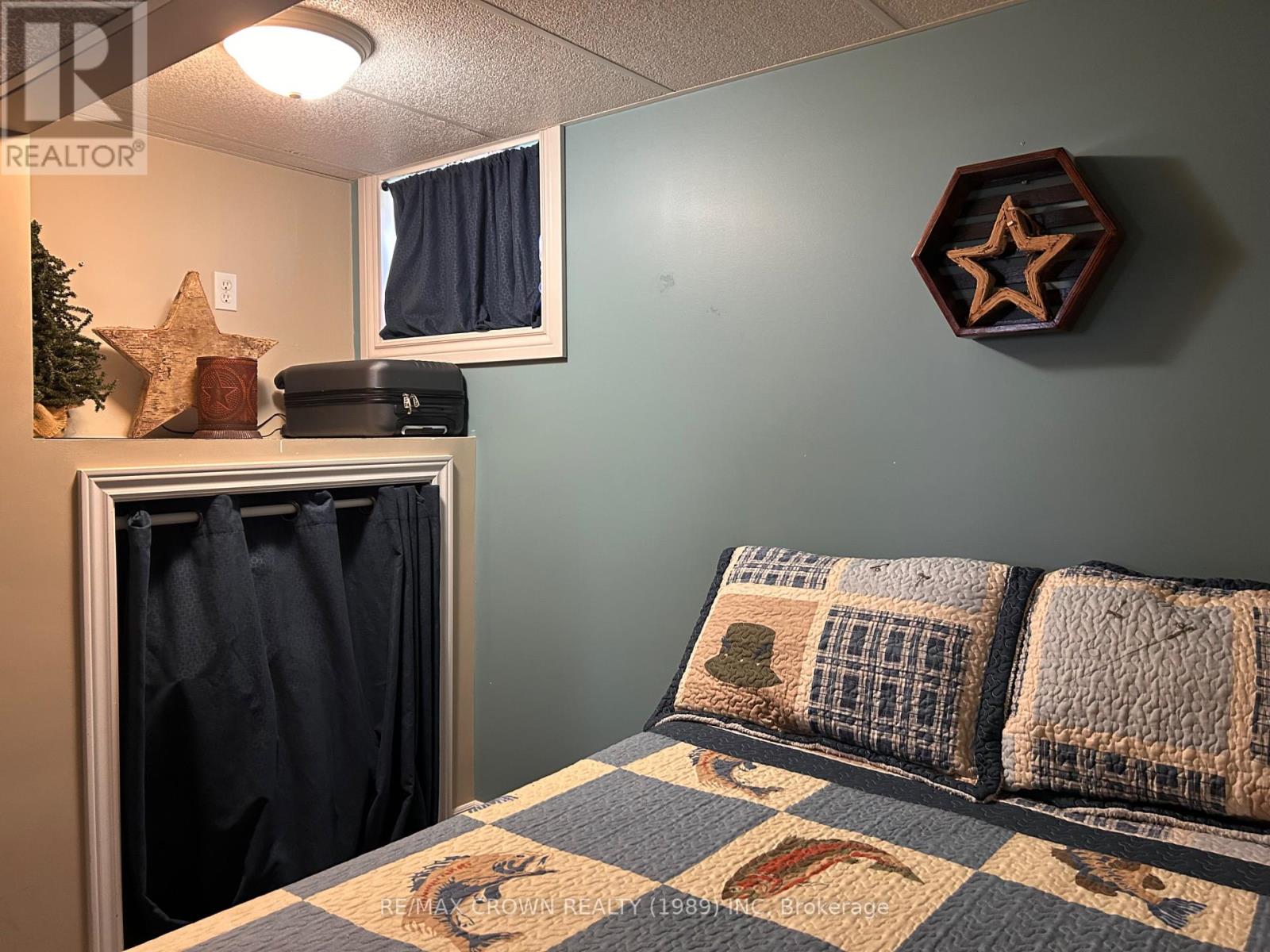 43 BOWMAN AVENUE - 43