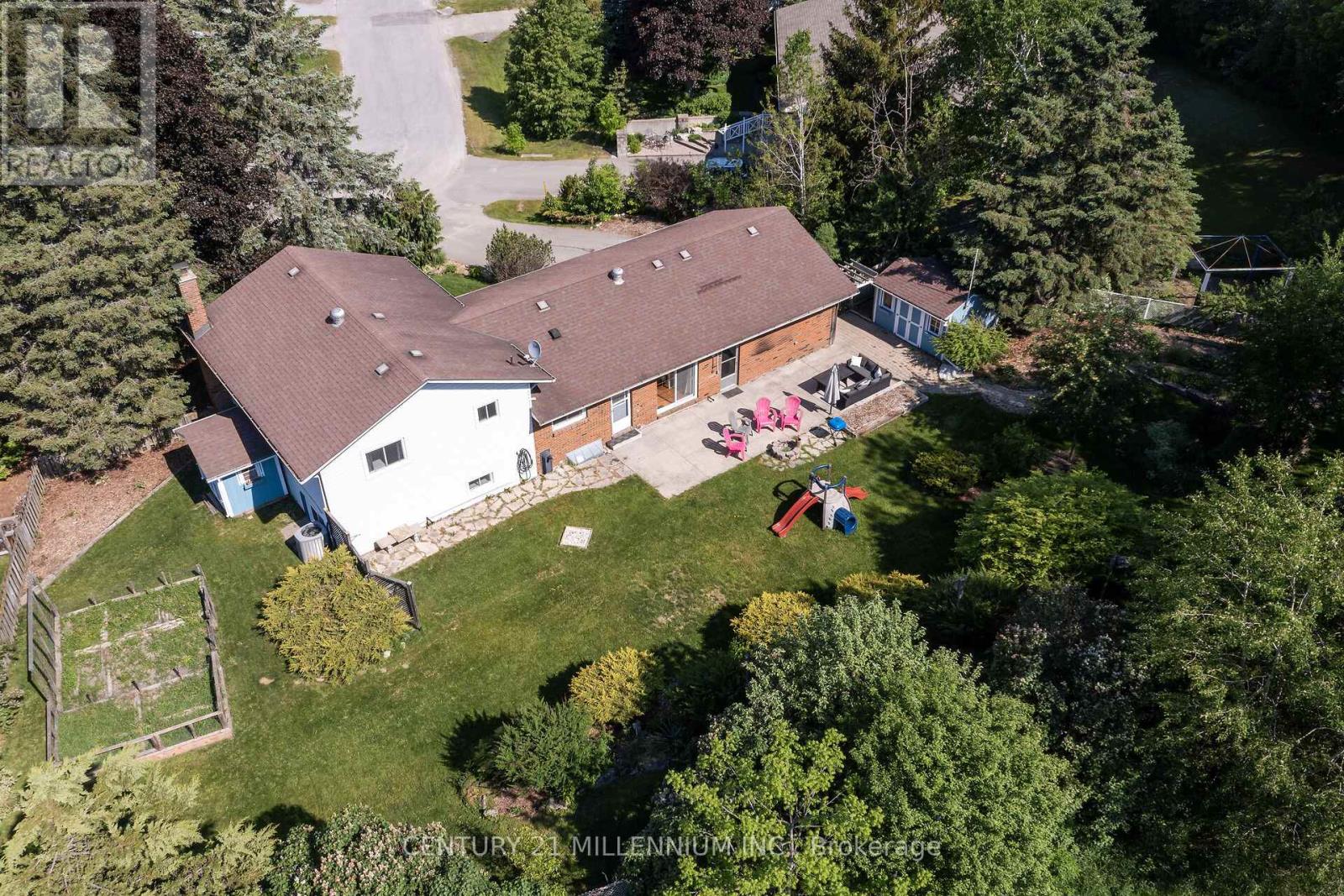 41 DOUGLAS CRESCENT - 1