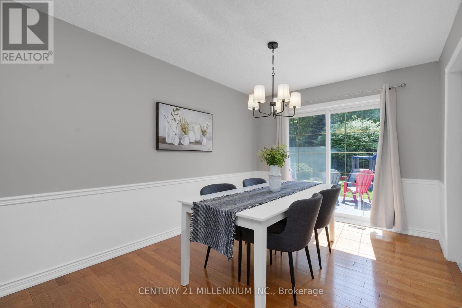 41 DOUGLAS CRESCENT - 11