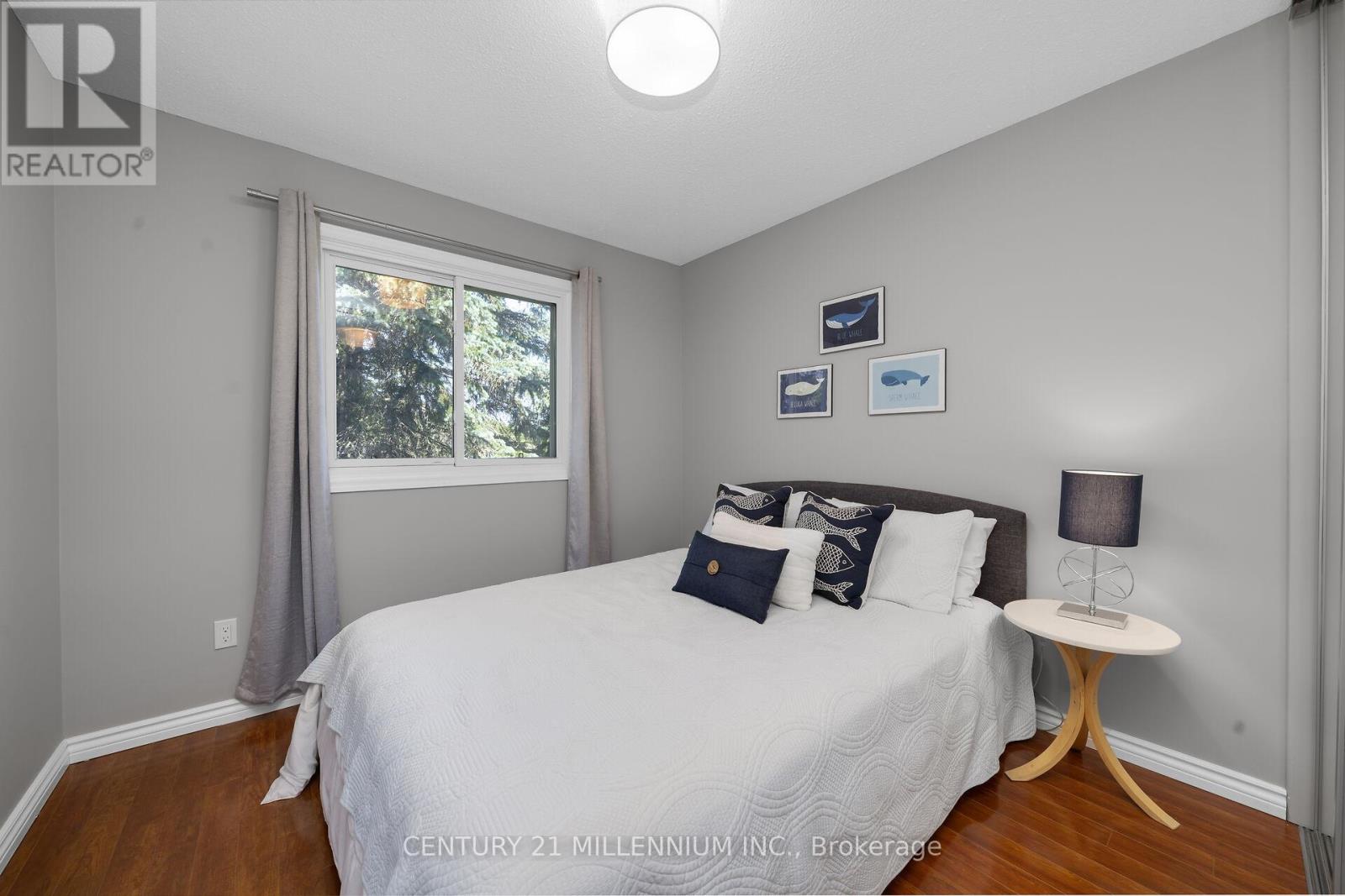 41 DOUGLAS CRESCENT - 21