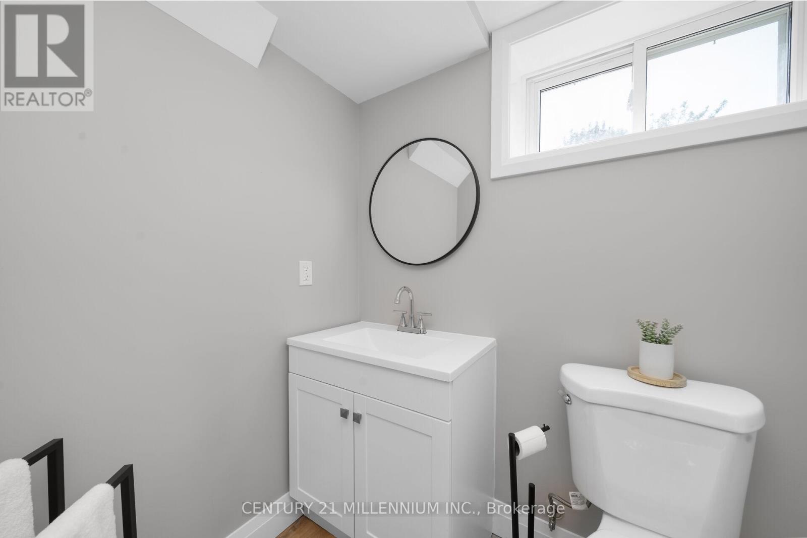 41 DOUGLAS CRESCENT - 27