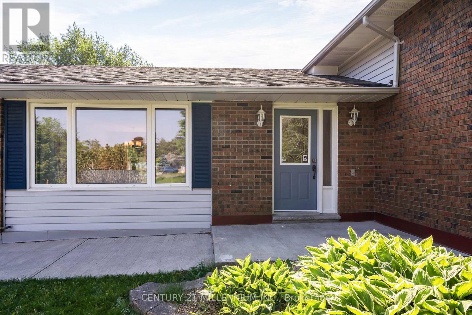 41 DOUGLAS CRESCENT - 5