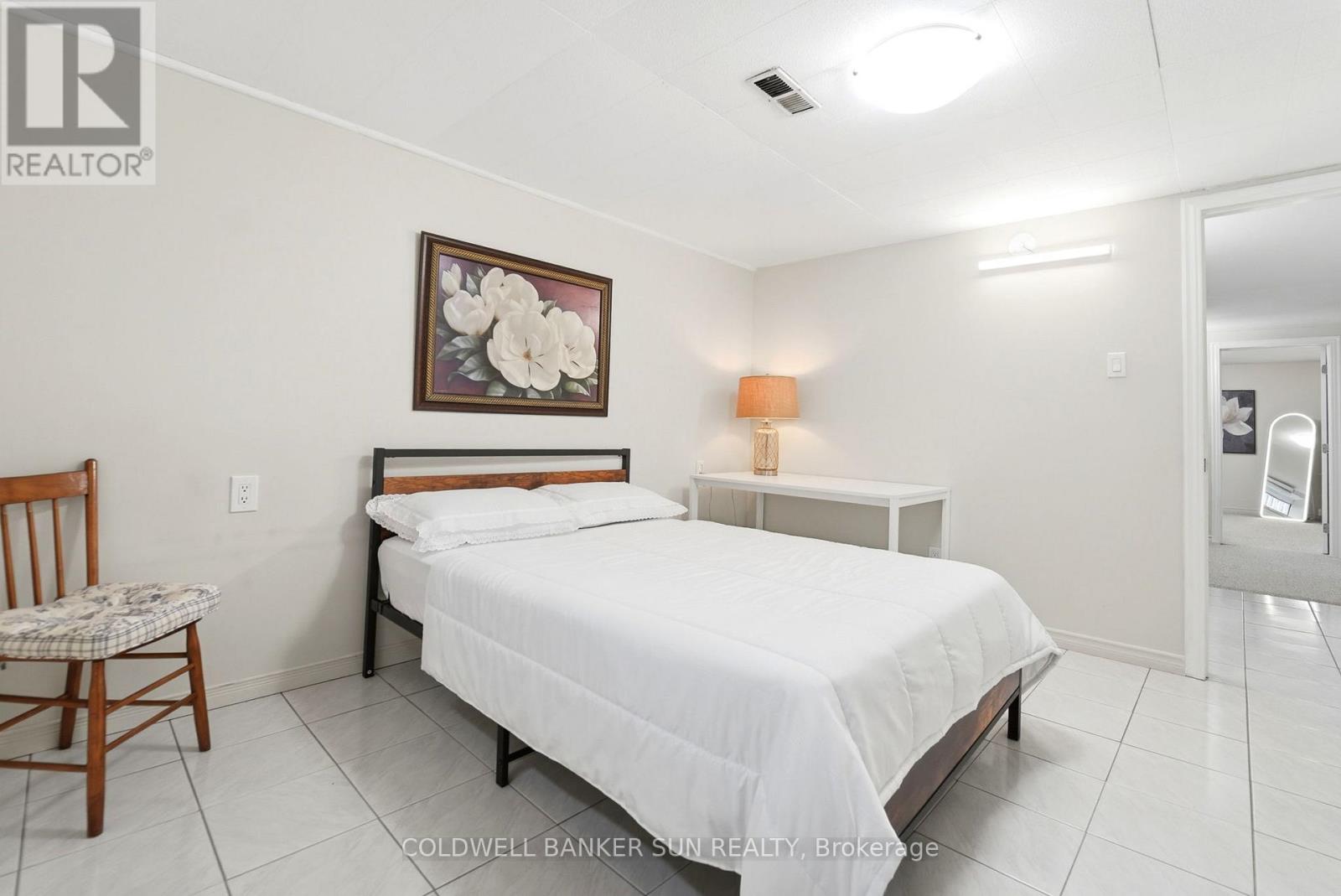 84 DUMBARTON STREET - 28
