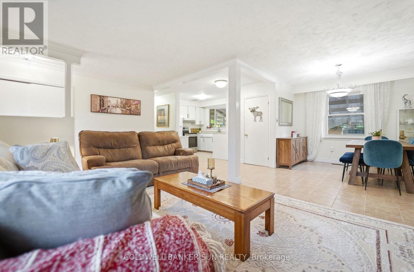 84 DUMBARTON STREET - 9