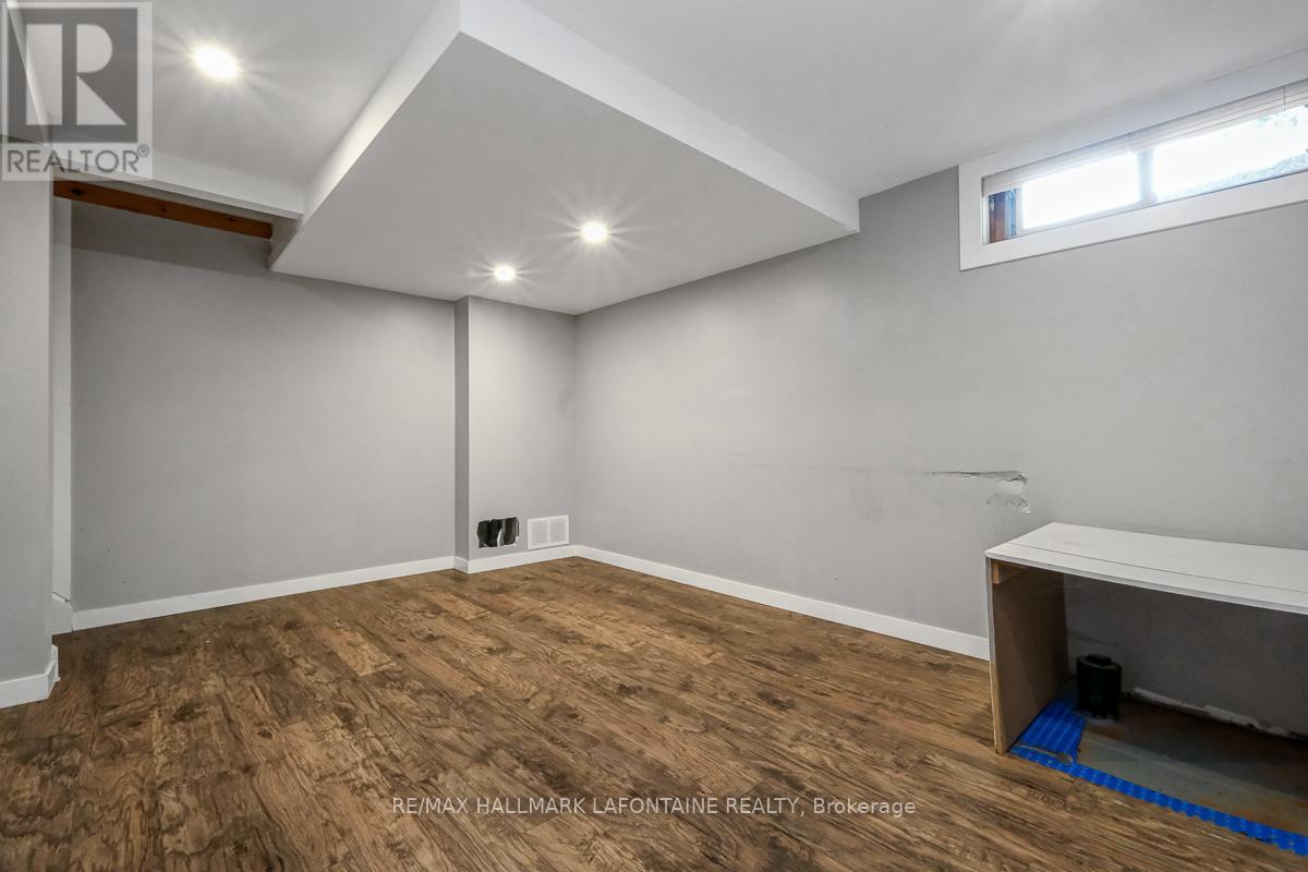 #39 3145 OLYMPIC WAY - 22
