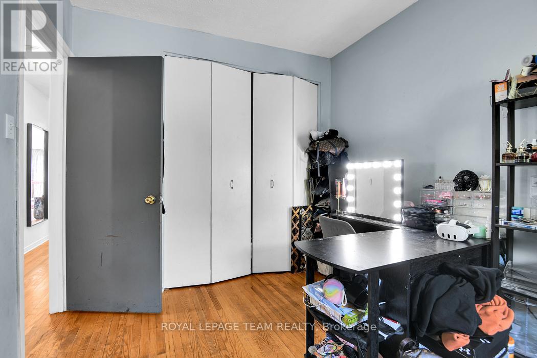 2383 WALKLEY ROAD - 12
