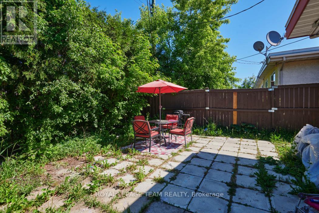2383 WALKLEY ROAD - 17