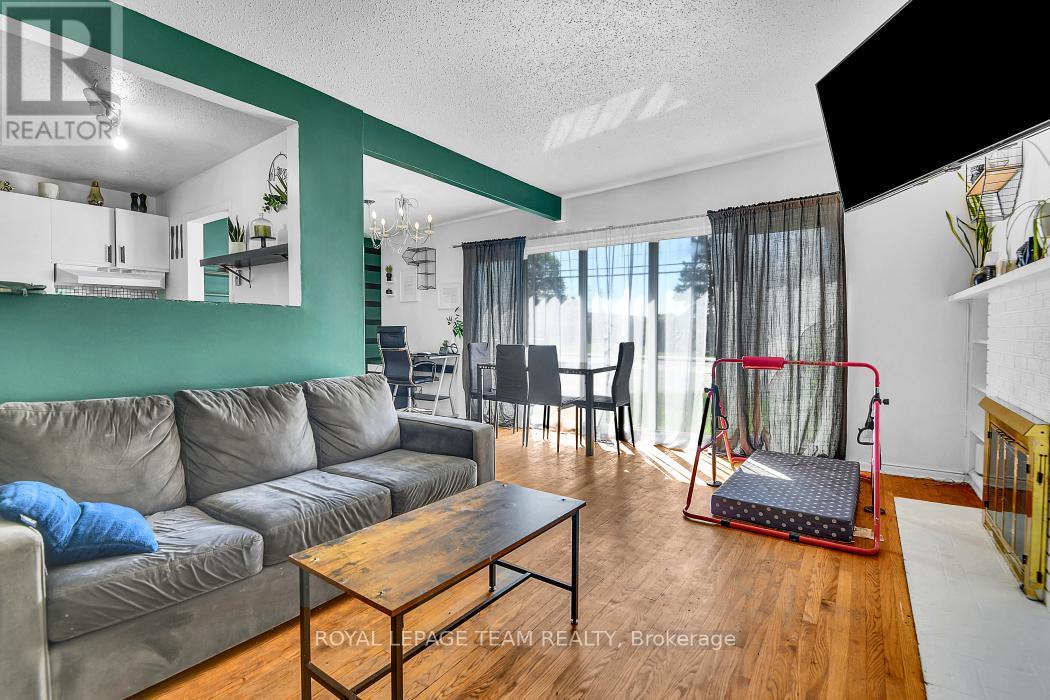 2383 WALKLEY ROAD - 4