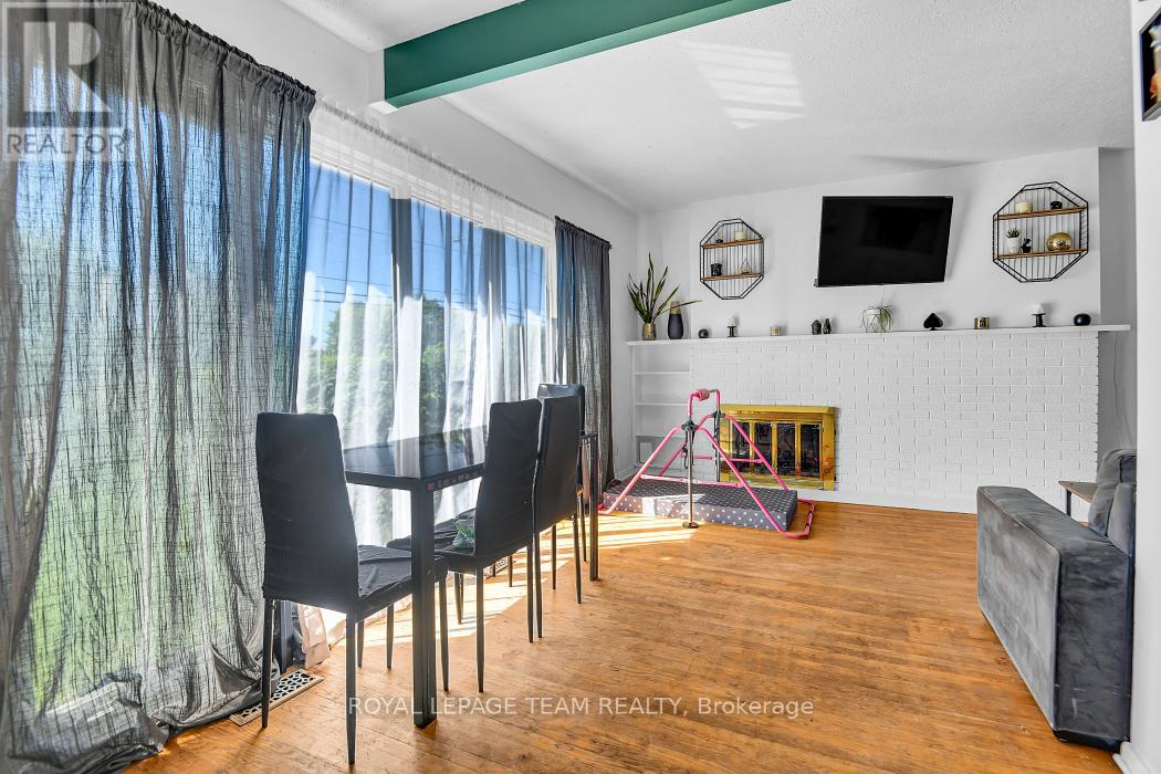2383 WALKLEY ROAD - 8