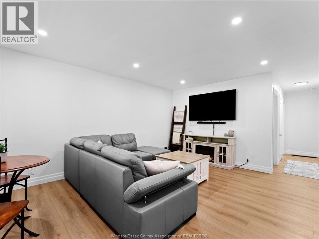1733 Glendale - 7