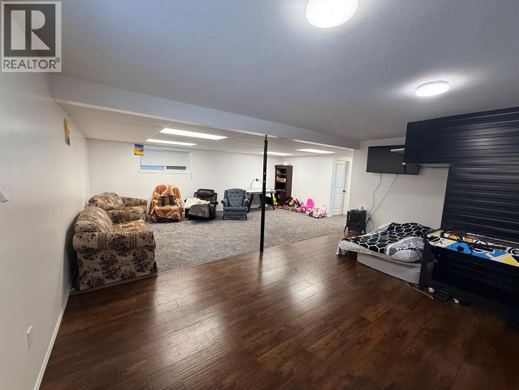 9606 Pioneer Drive — photo 35