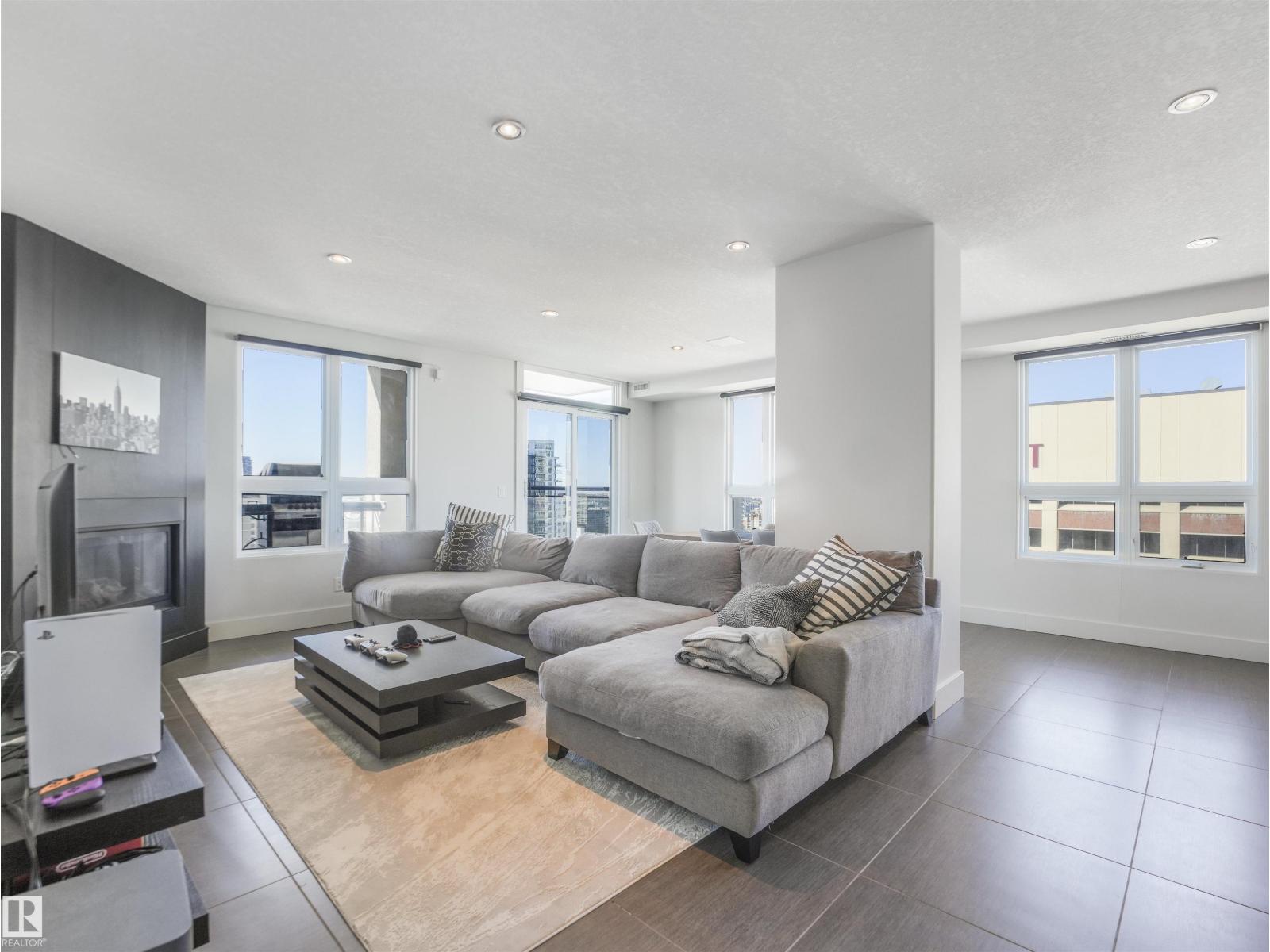 #1704 9939 109 ST NW - photo 3