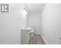 1 Greenwood Street East thumbnail 22