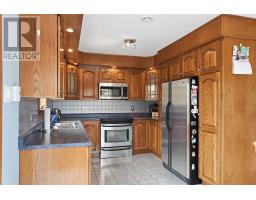 1 Greenwood Street East thumbnail 6