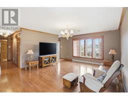 1 Greenwood Street East thumbnail 9