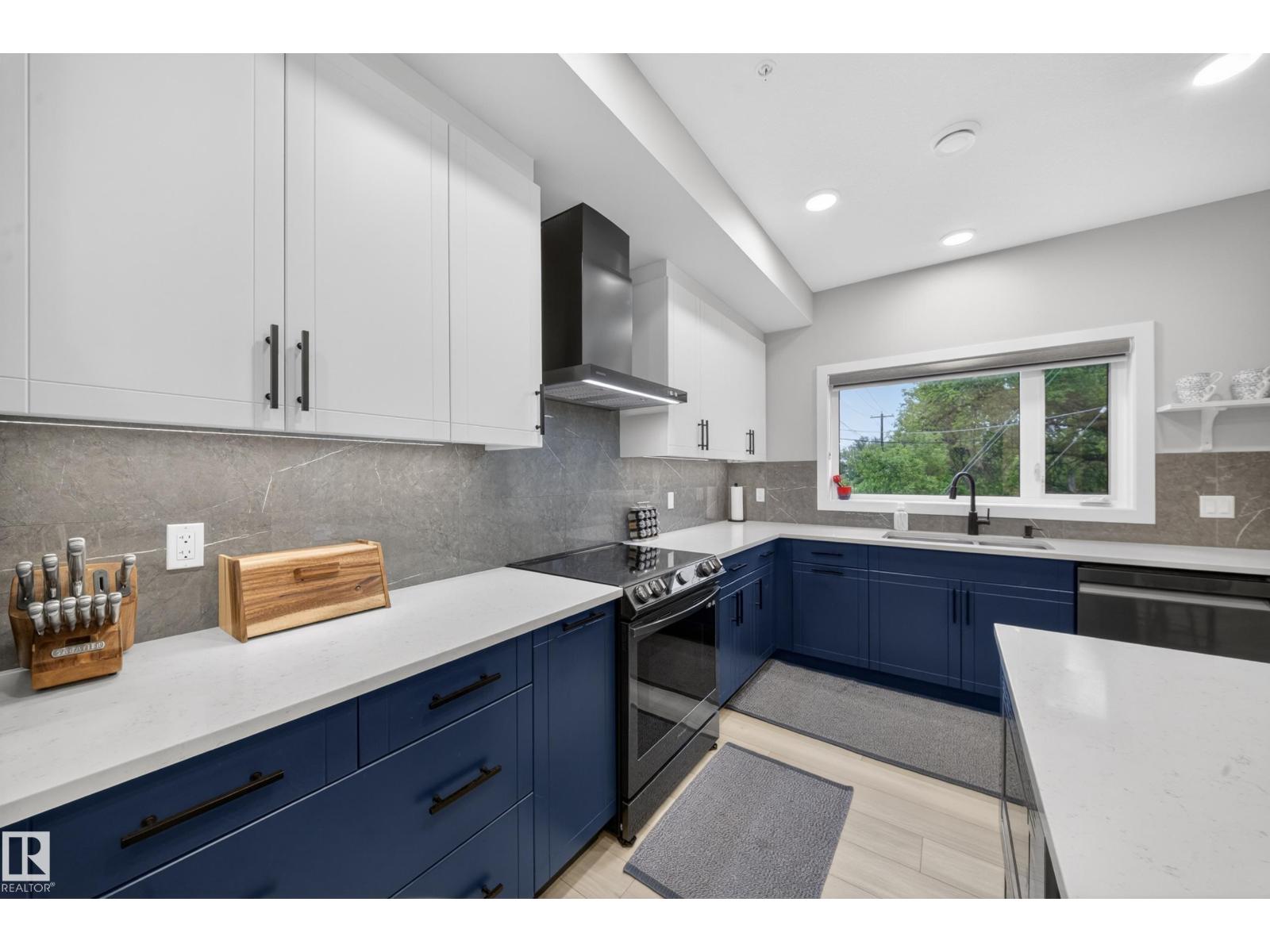 9747 101 ST NW - 20