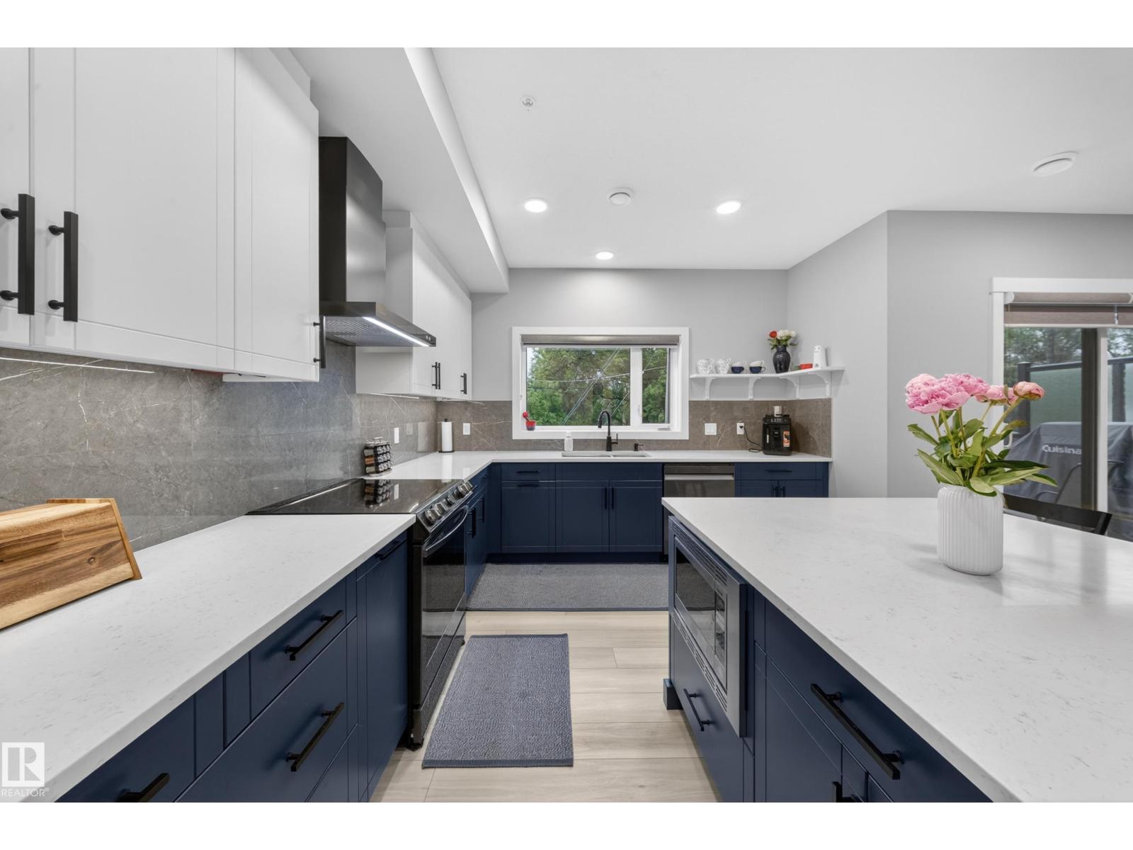 9747 101 ST NW - 21