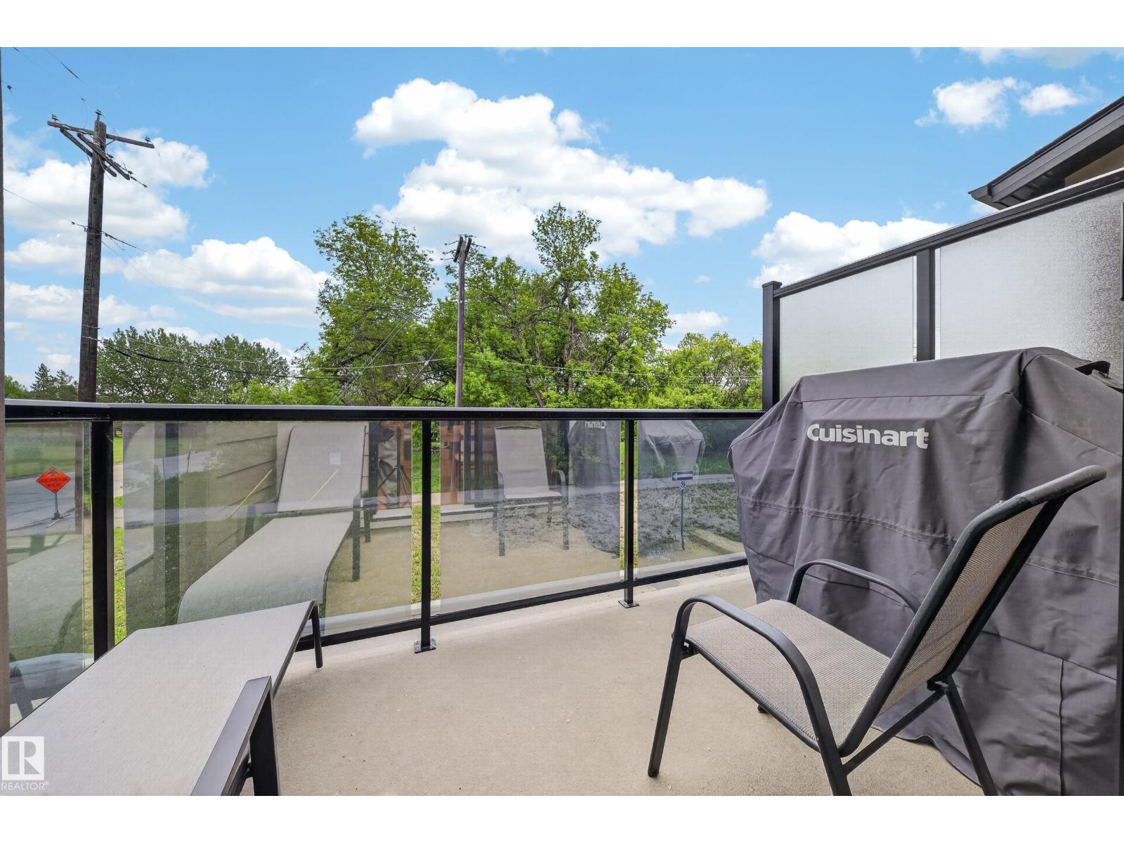9747 101 ST NW - 28