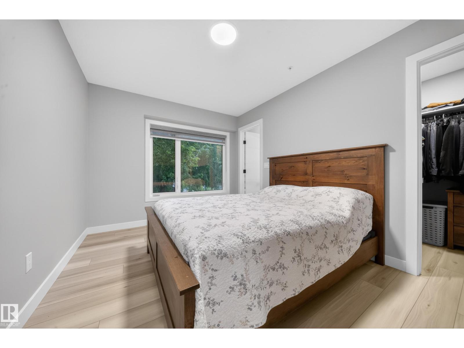 9747 101 ST NW - 34
