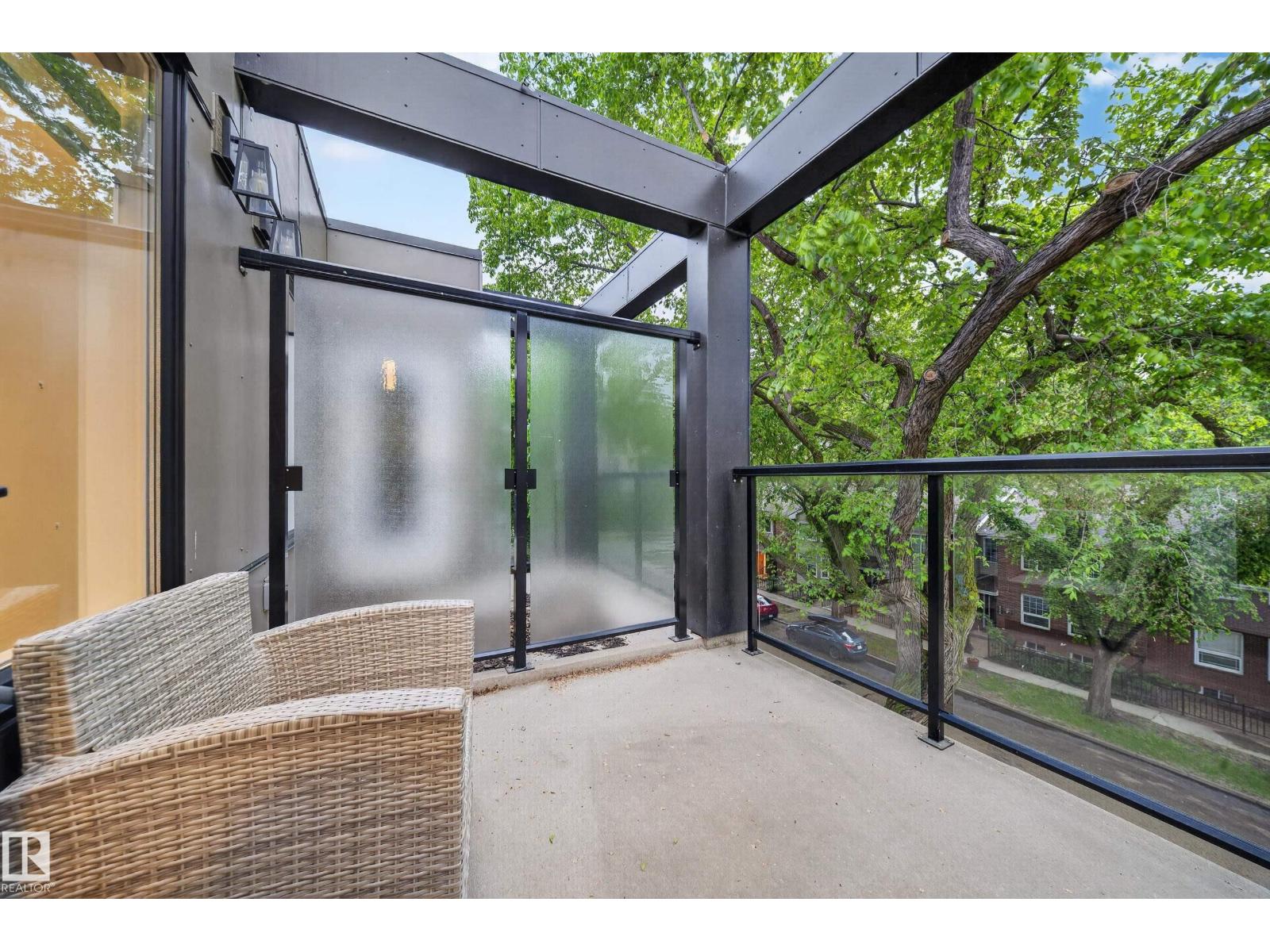 9747 101 ST NW - 56