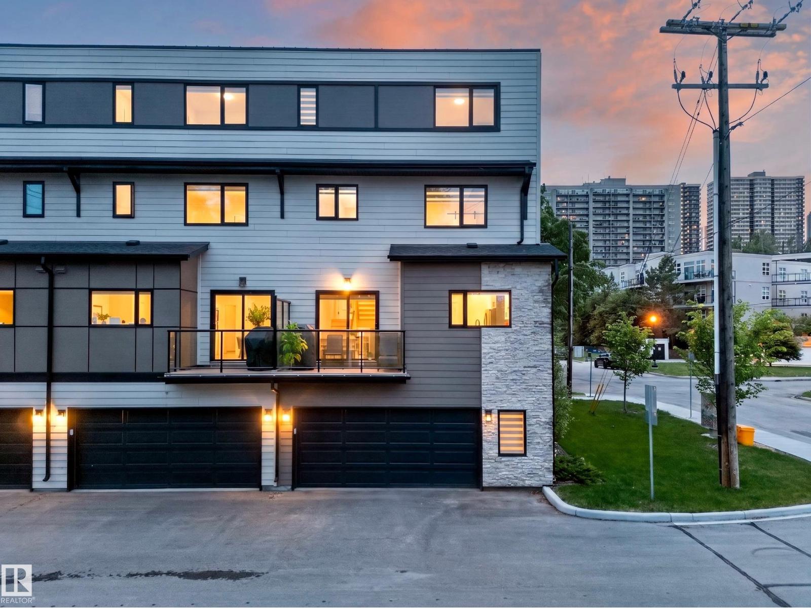9747 101 ST NW - 6