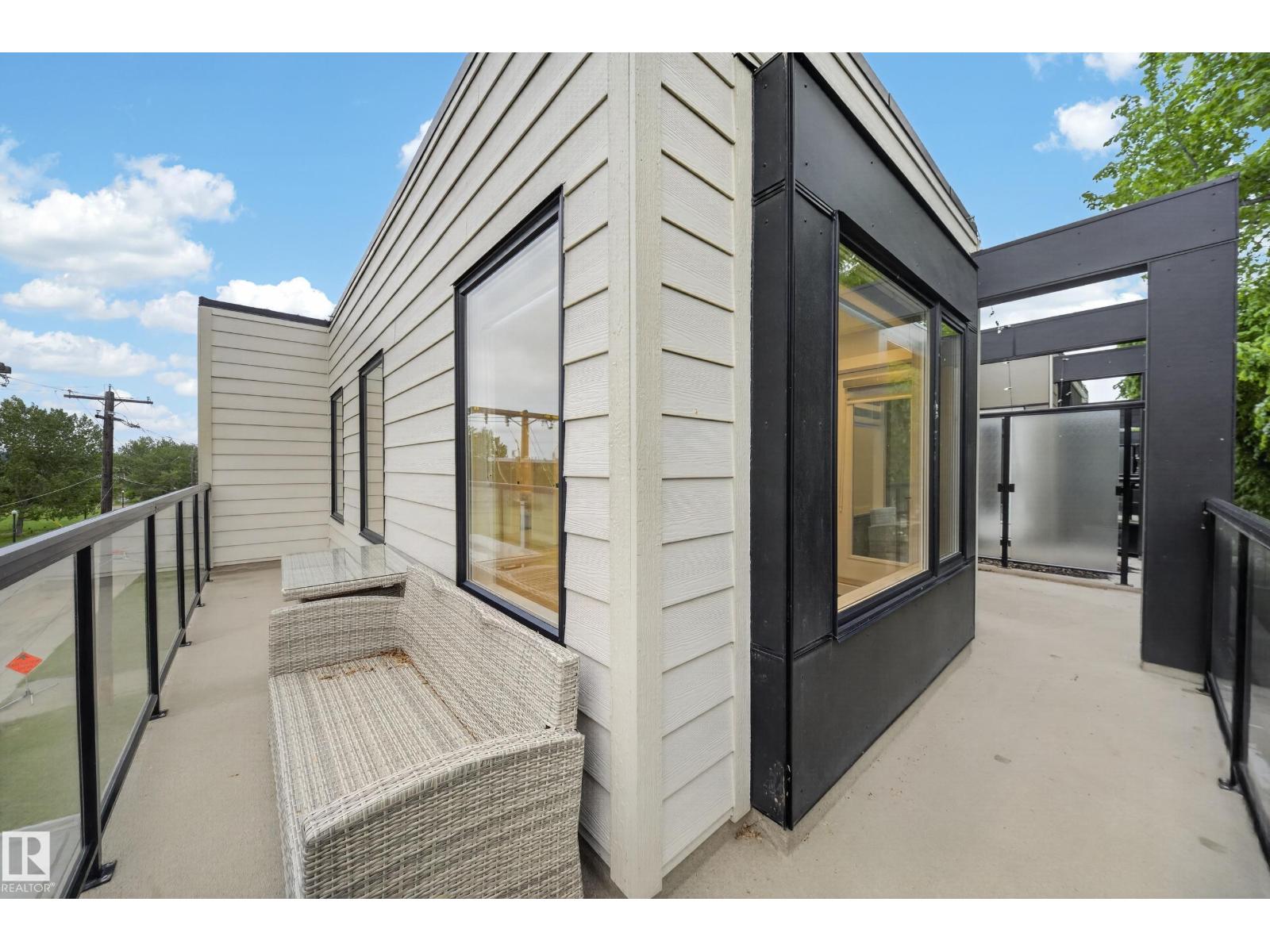 9747 101 ST NW - 59