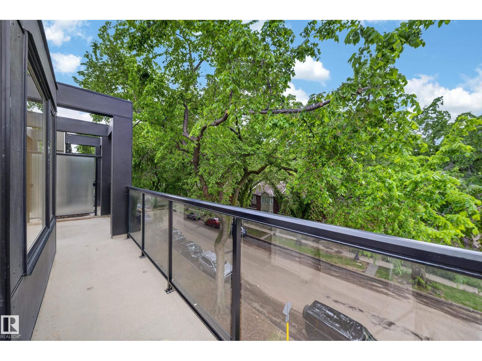 9747 101 ST NW - 60