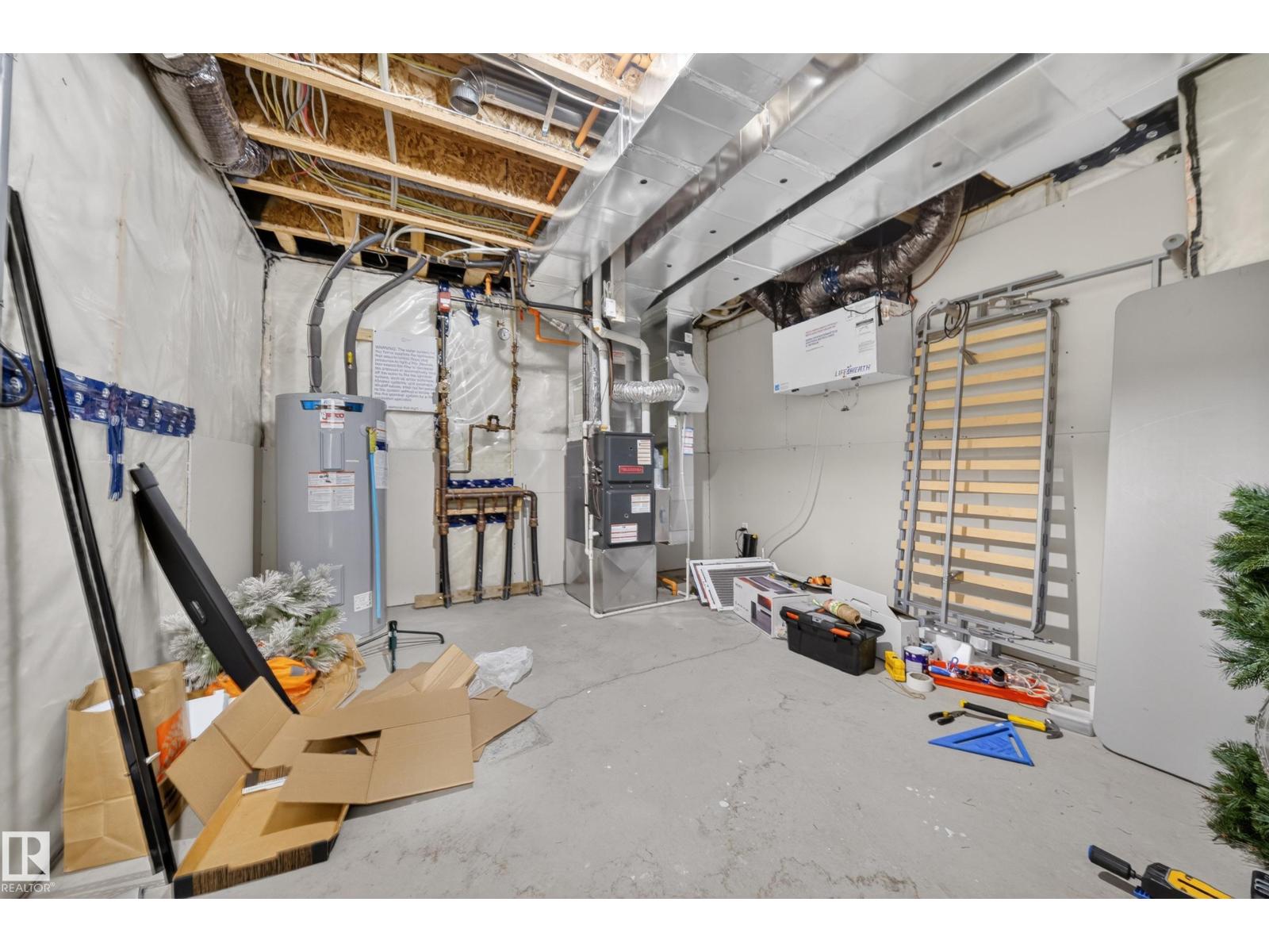 9747 101 ST NW - 63