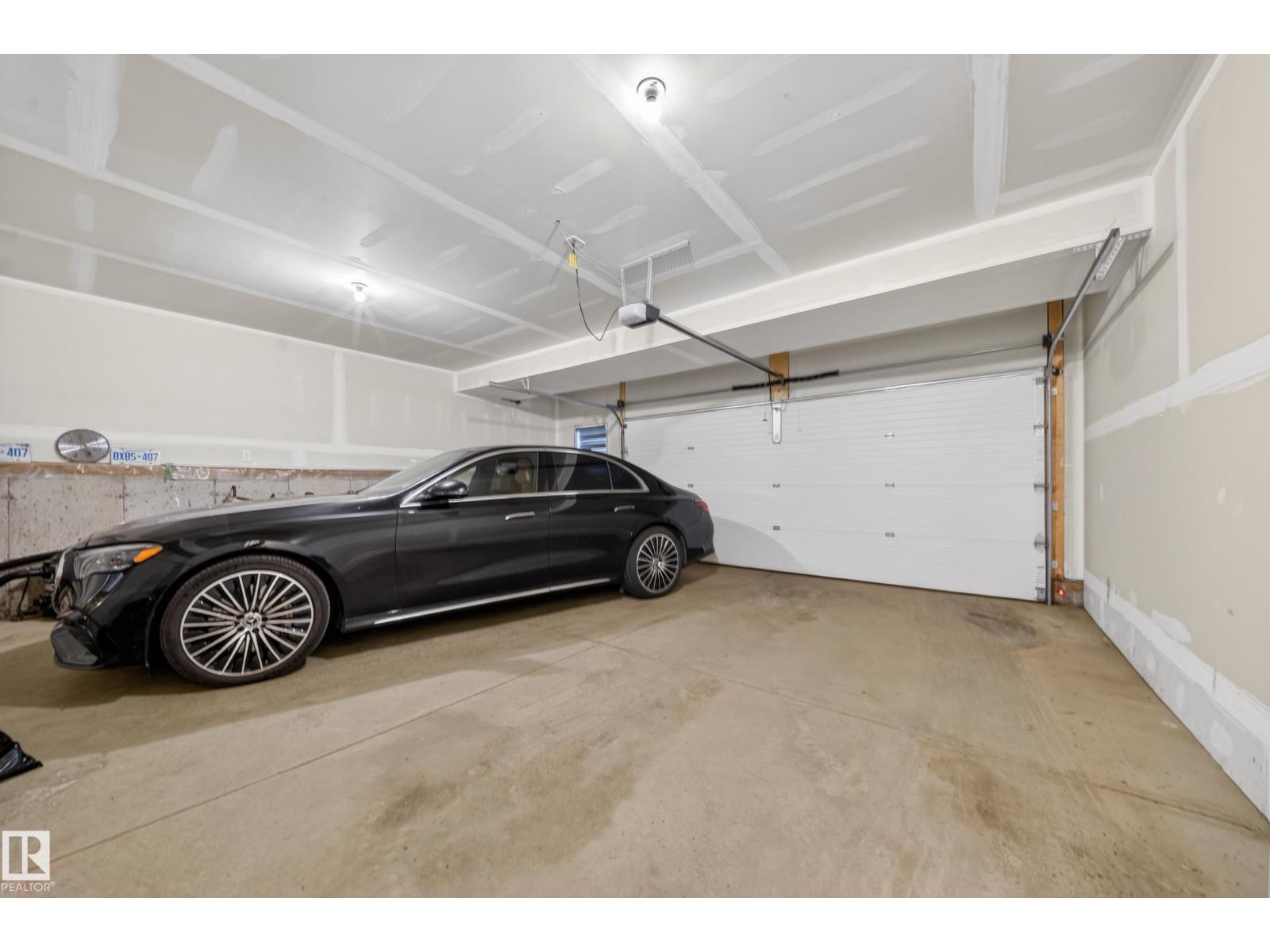 9747 101 ST NW - 64