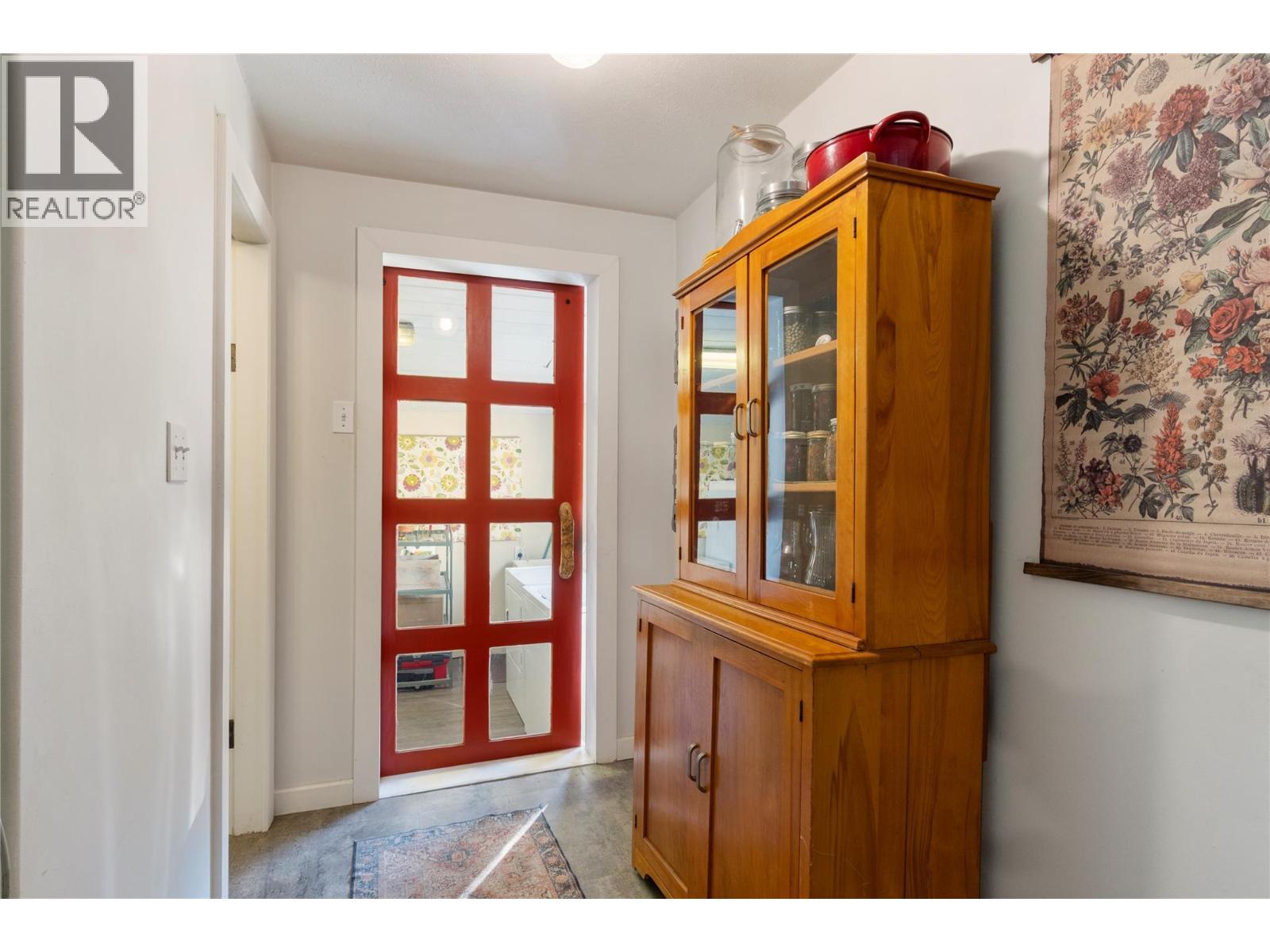 3590 50 Street NE - 27