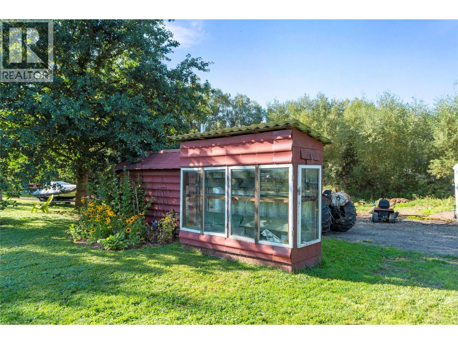  3590 50 Street Northeast, Salmon Arm