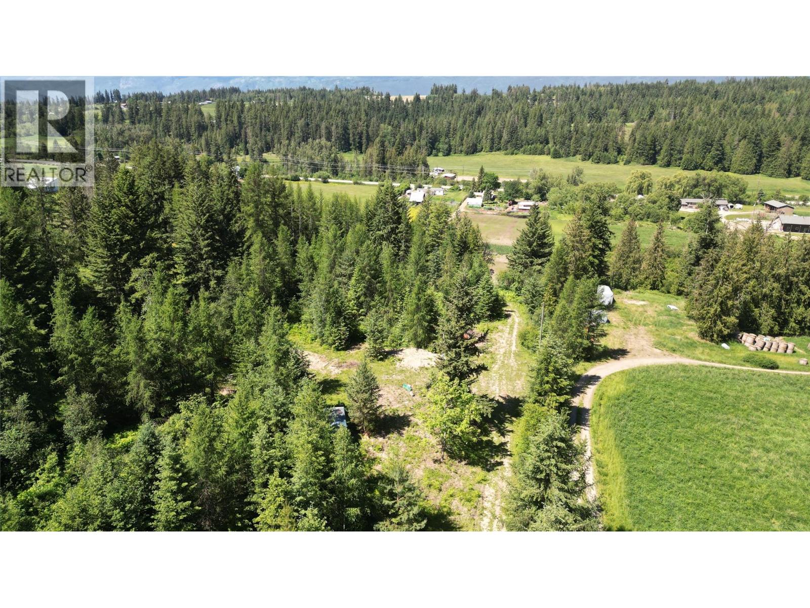  3590 50 Street Northeast, Salmon Arm