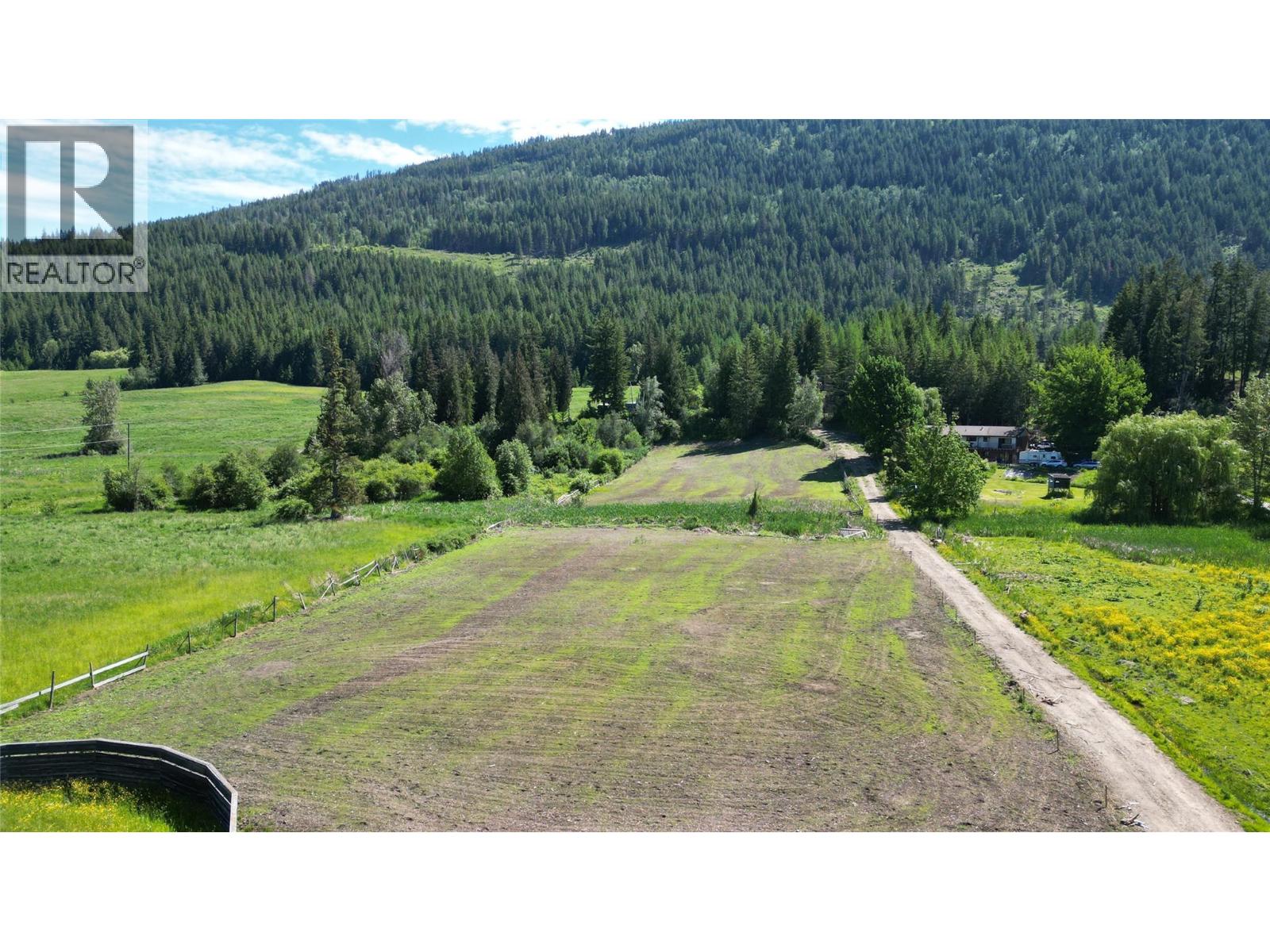 3590 50 Street Northeast, Salmon Arm