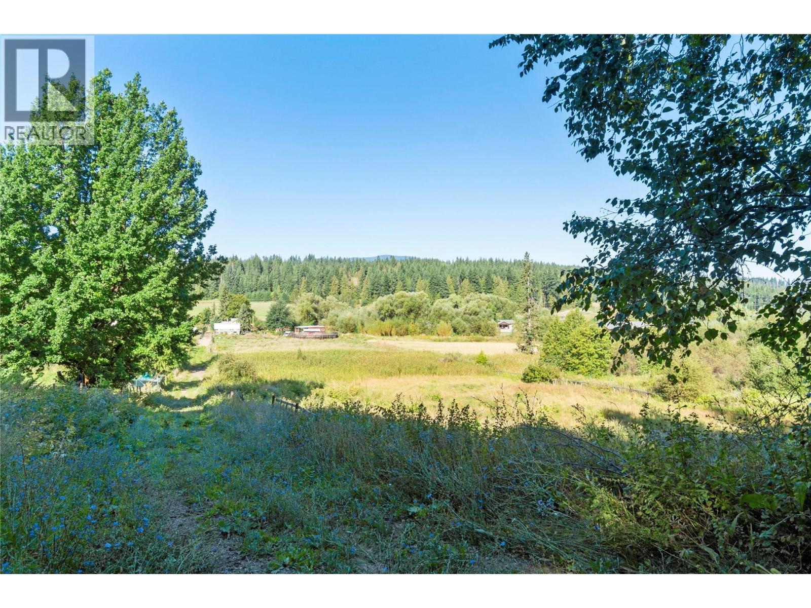  3590 50 Street Northeast, Salmon Arm