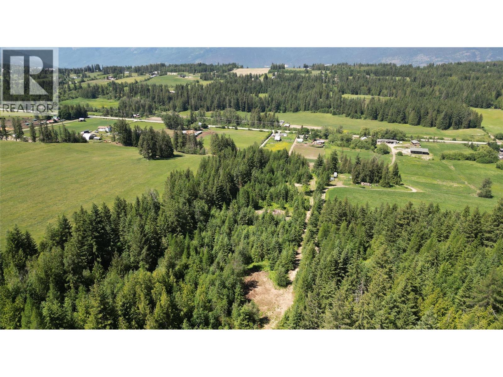  3590 50 Street Northeast, Salmon Arm