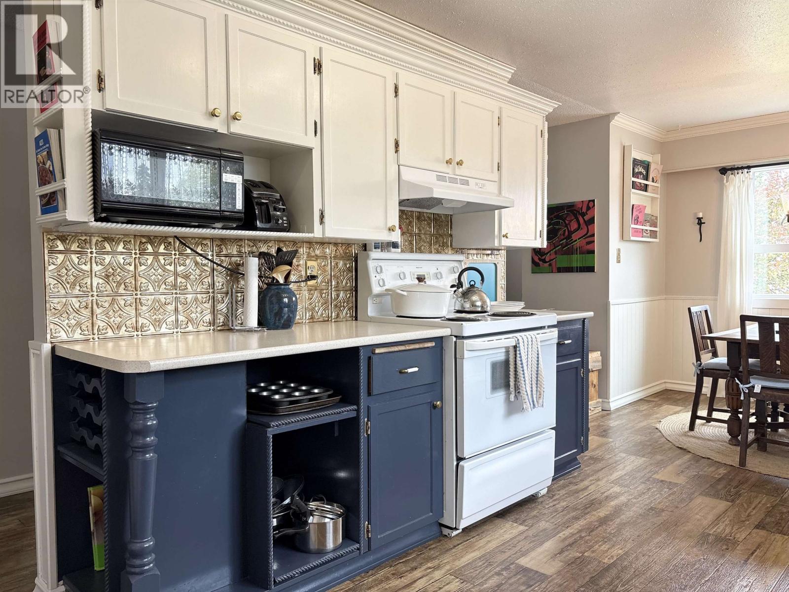 2375 SHEARER CRESCENT - 5