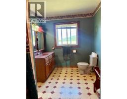 2 Parsons Road, Pelee Island, ON N0R1M0 Photo 14