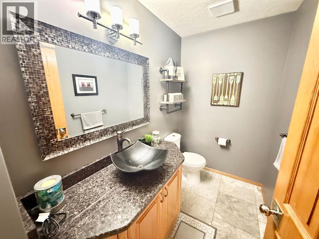 150 HALLAM Drive — photo 20